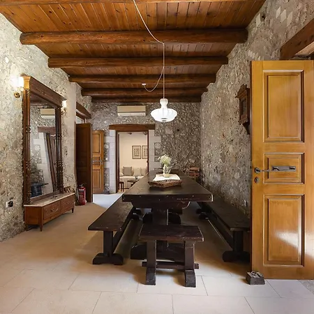 Casa Dell' Aristea, A Private Venetian Manor, By Thinkvilla ヴィラ
